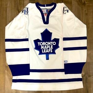 Toronto Maple Leafs 2000-07 CCM Jersey